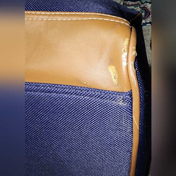 Tommy Hilfiger Duffel Bag - Picture 5 of 9